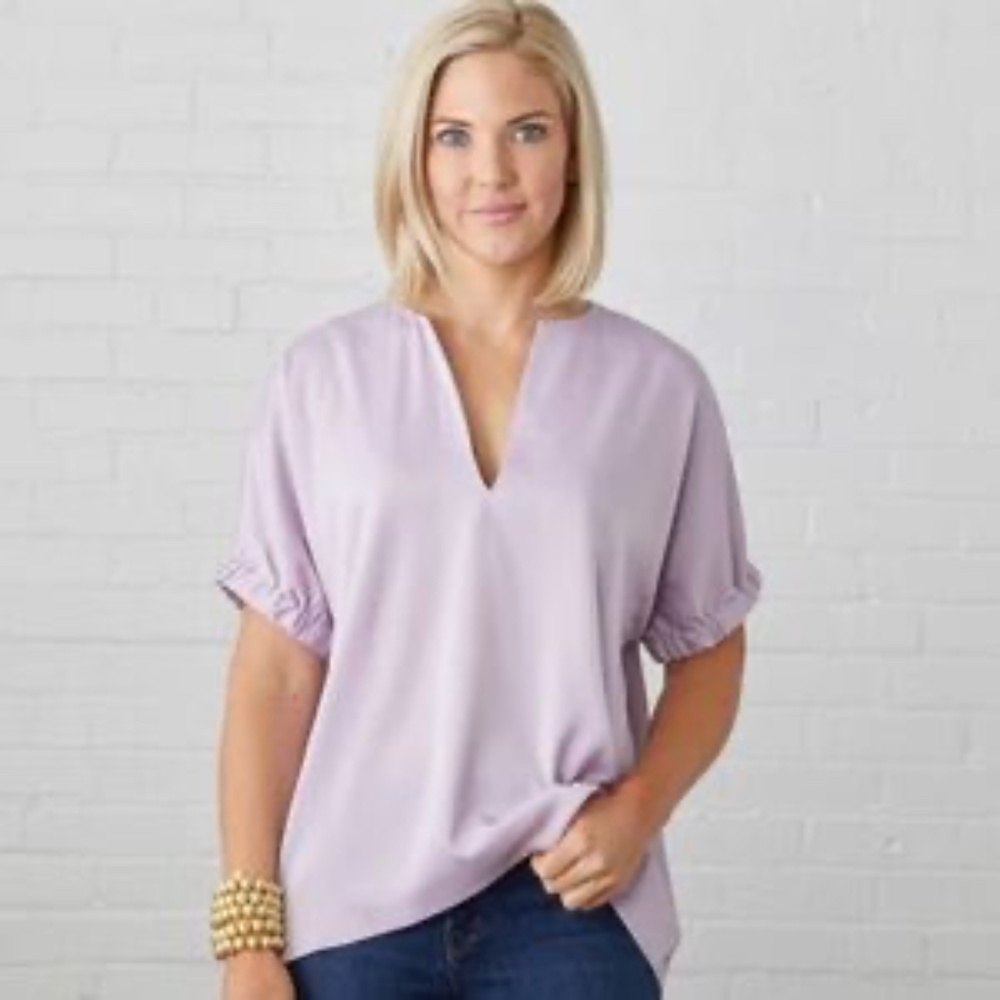 Caryn Lawn Betsy Top Spring Champagne Satin Vneck Boxy Blouse One Size NEW